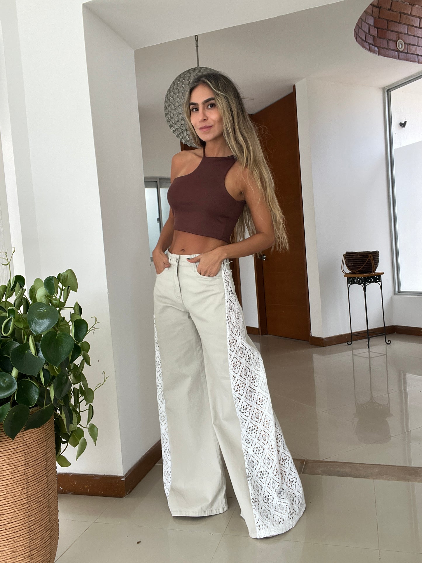 Pants Beige con tejido blanco